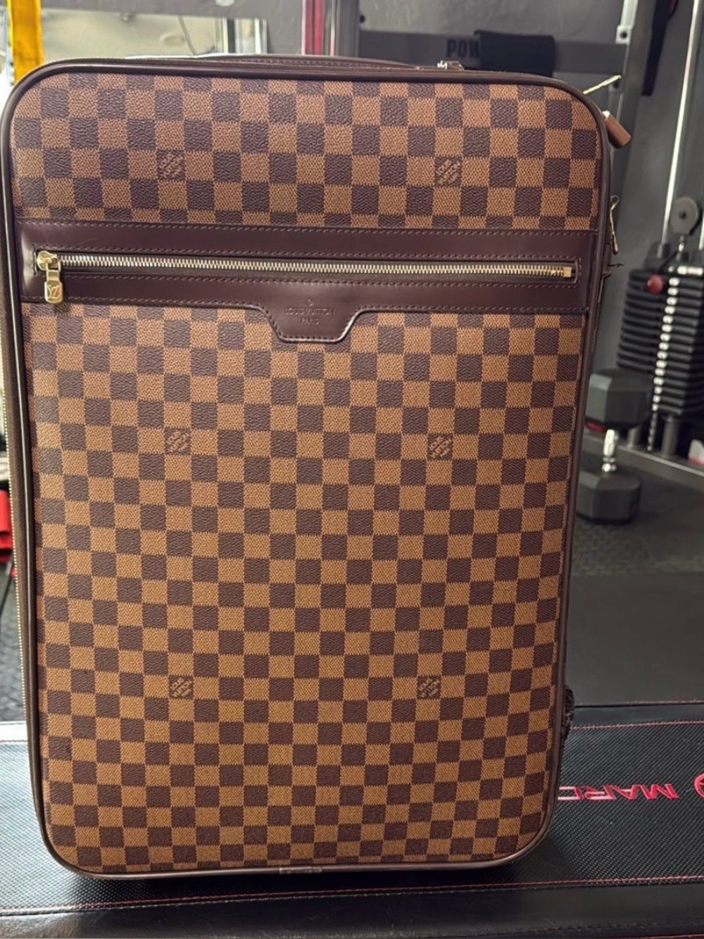 Authentic Louis Vuitton
Damier Ebene Pégase 55 Carry-On Suitcase